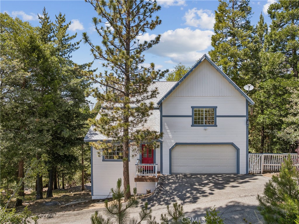 975 Teakwood Drive, Lake Arrowhead, CA 92352 — photo 1