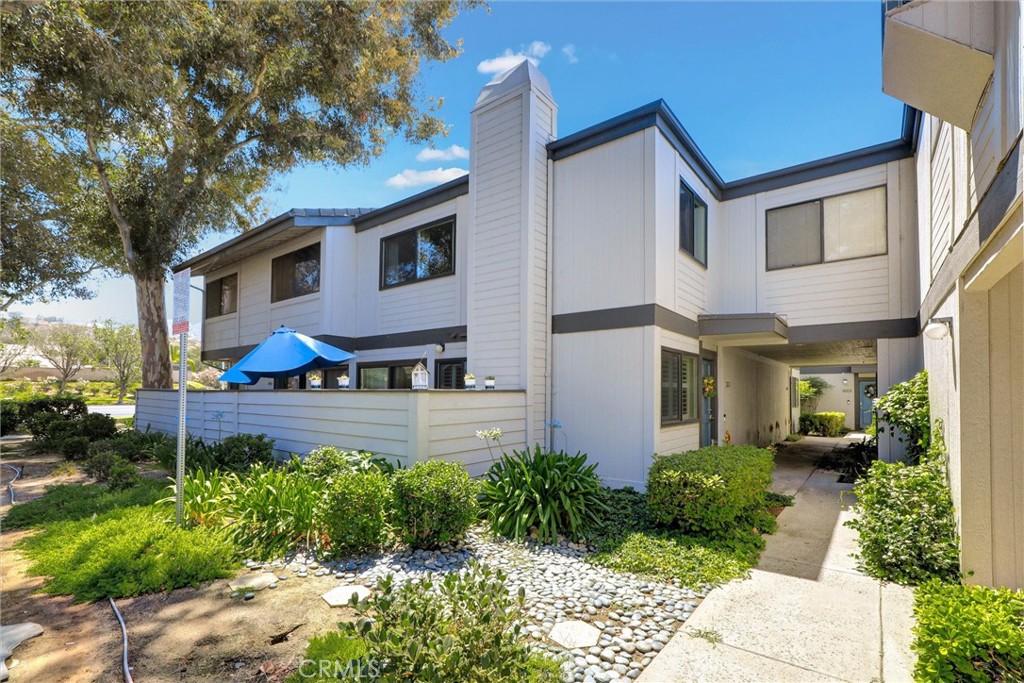 6543 Stoney View 4, Simi Valley, CA 93063 — photo 1