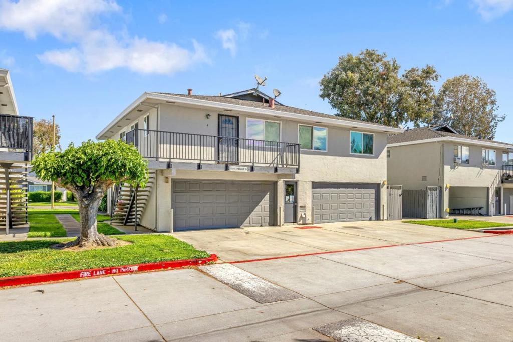 5578 Spinnaker Drive 4, San Jose, CA 95123 — photo 1