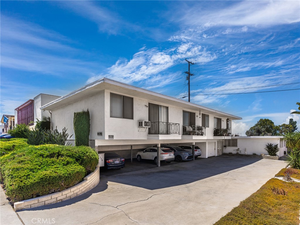1170 College View Drive