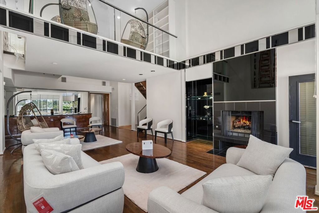 1360 S Beverly Glen Boulevard PH301, Los Angeles, CA 90024 — photo 1