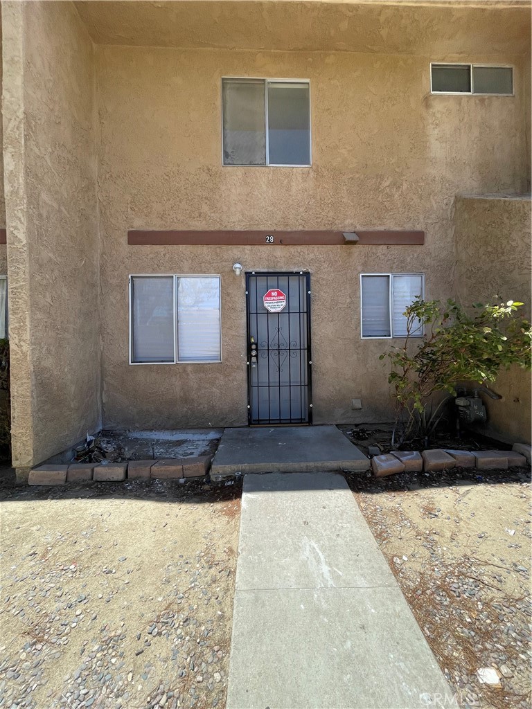 14299 La Paz Drive 28, Victorville, CA 92395 — photo 1