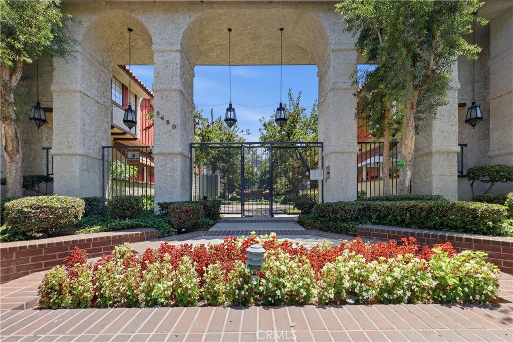 2450 E Del Mar Blvd 17, Pasadena, CA 91107 — photo 1