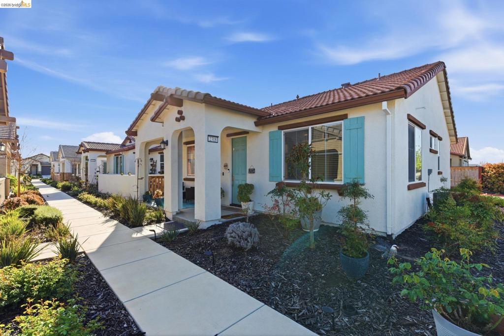 2318 Rustic Oak Ln