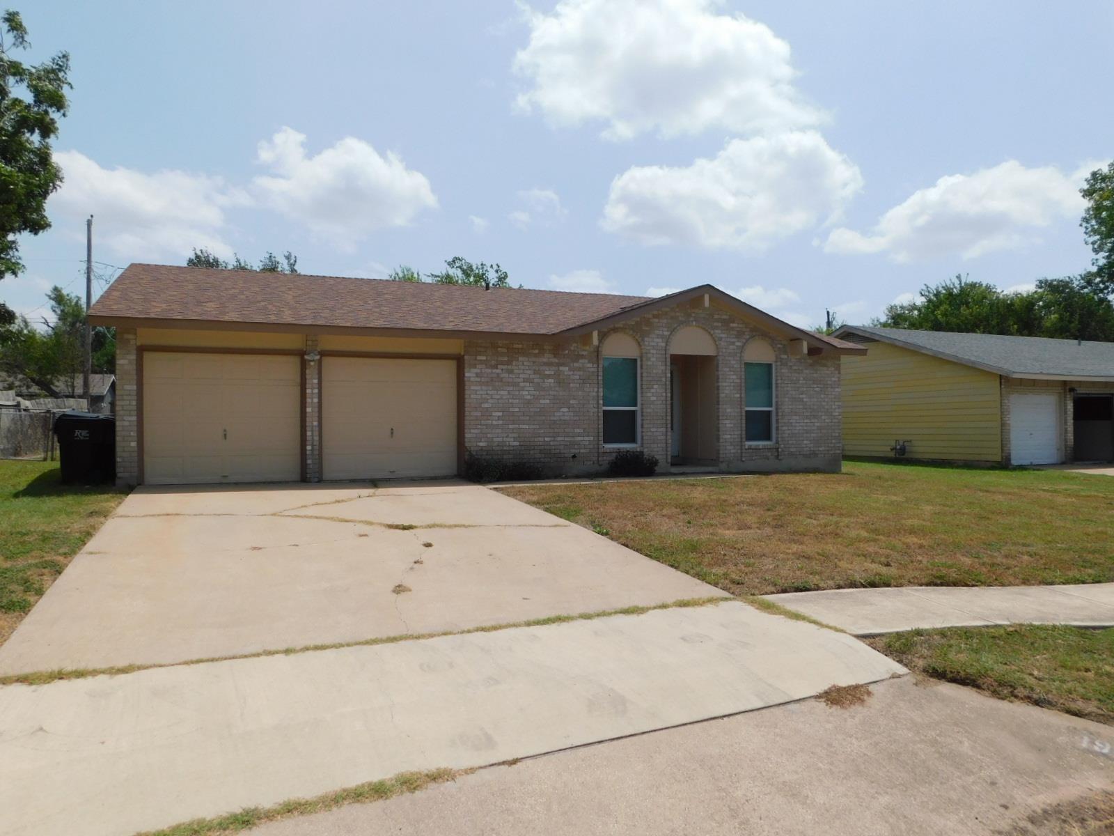 1902 Aberdeen, Round Rock, TX 78664 — photo 1