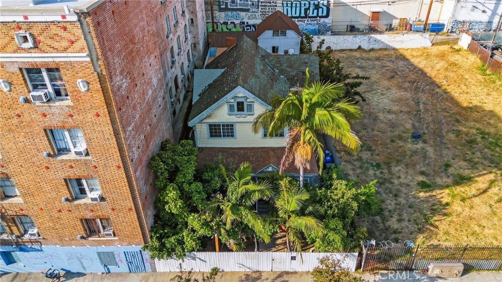 1545 Cambria, Los Angeles, CA 90017 — photo 1