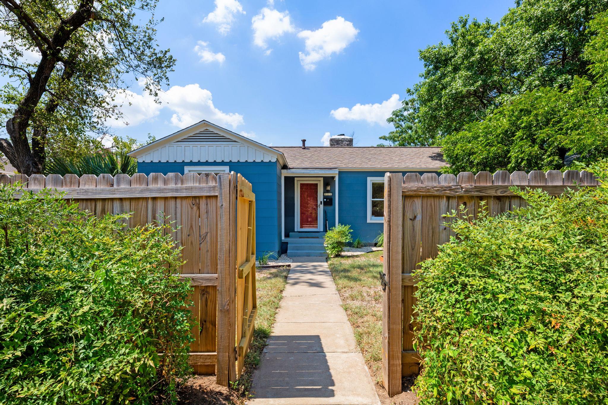 811 45th, Austin, TX 78751 — photo 1