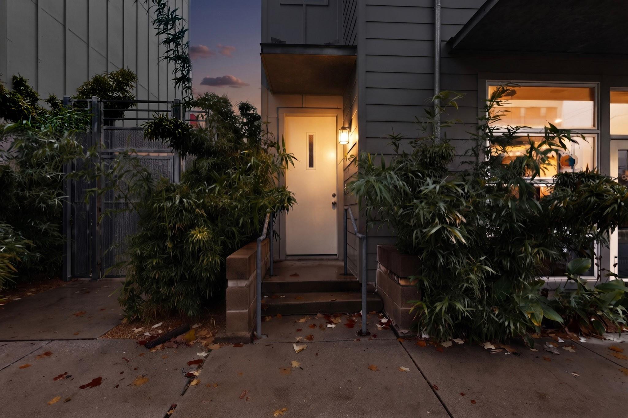 1601 5th, Austin, TX 78702 — photo 1