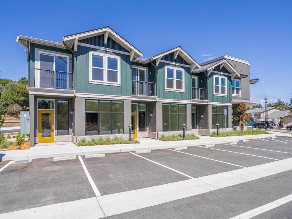101 Aptos Village Way 1