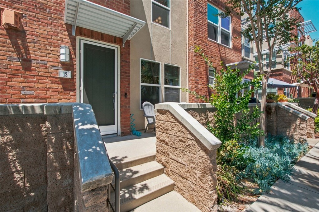 12 Midtown, Aliso Viejo, CA 92656 — photo 1