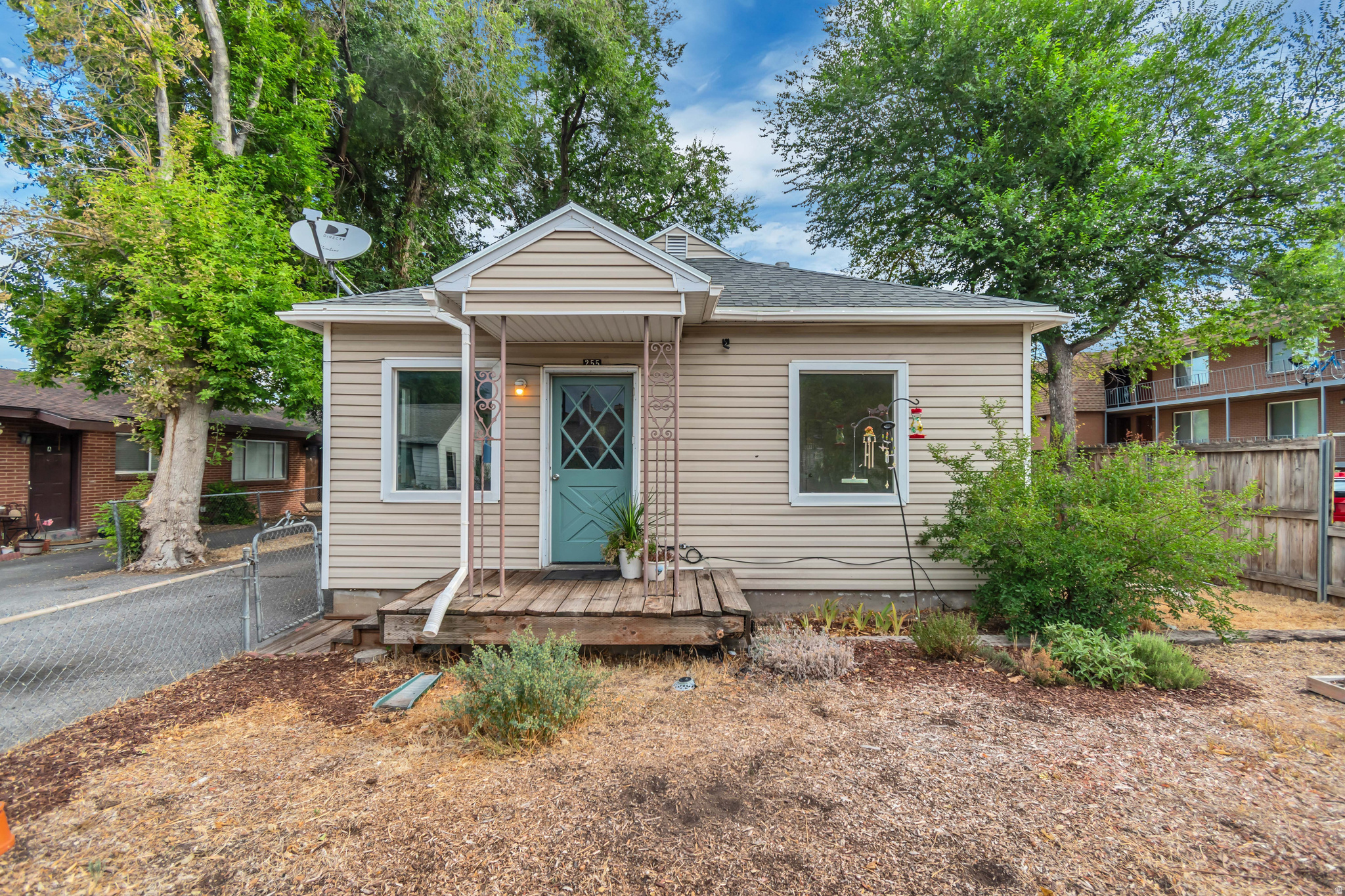 255 E CRESTONE AVE, South Salt Lake, UT 84115 — photo 1