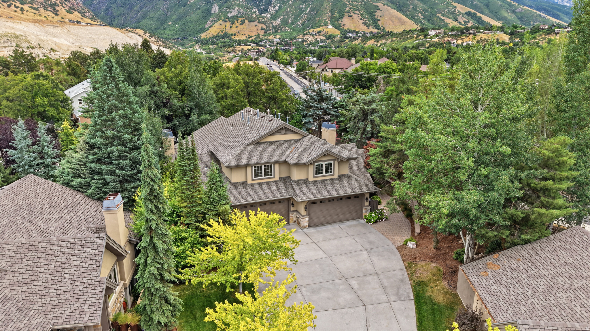 3158 E OLD RIDGE CIR, Cottonwood Heights, UT 84121 — photo 1