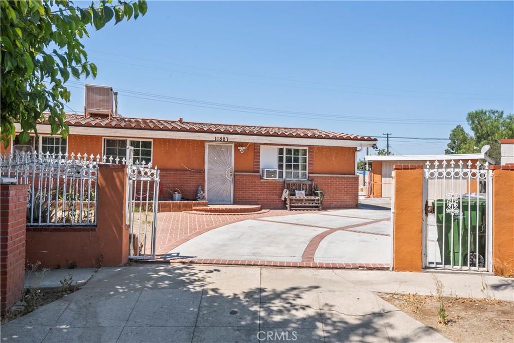 11887 Sproule, Los Angeles, CA 91331 — photo 1