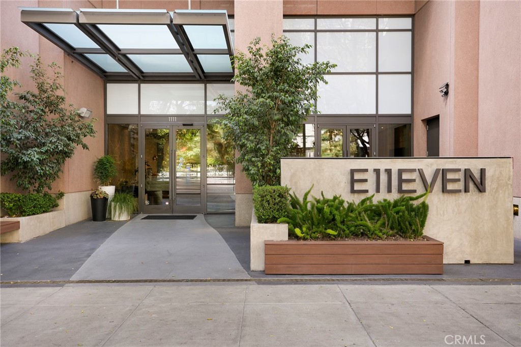 1111 S Grand Avenue 1102, Los Angeles, CA 90015 — photo 1