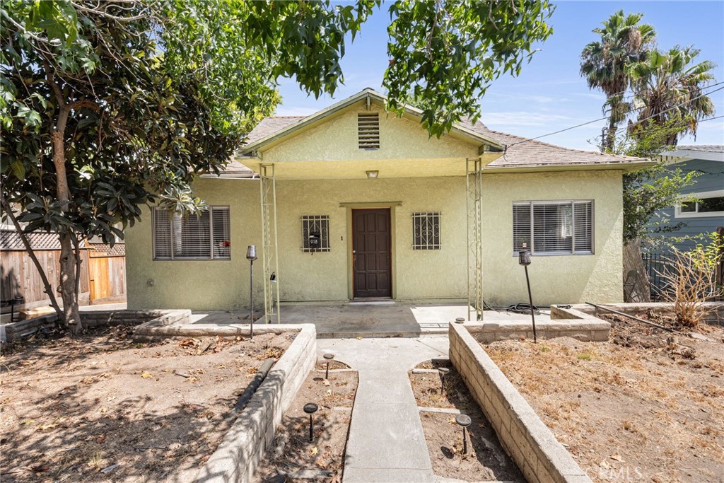 918 Terrace 49, Los Angeles, CA 90042 — photo 1