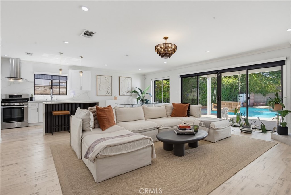 13547 Bessemer Street, Sherman Oaks, CA 91401 — photo 1