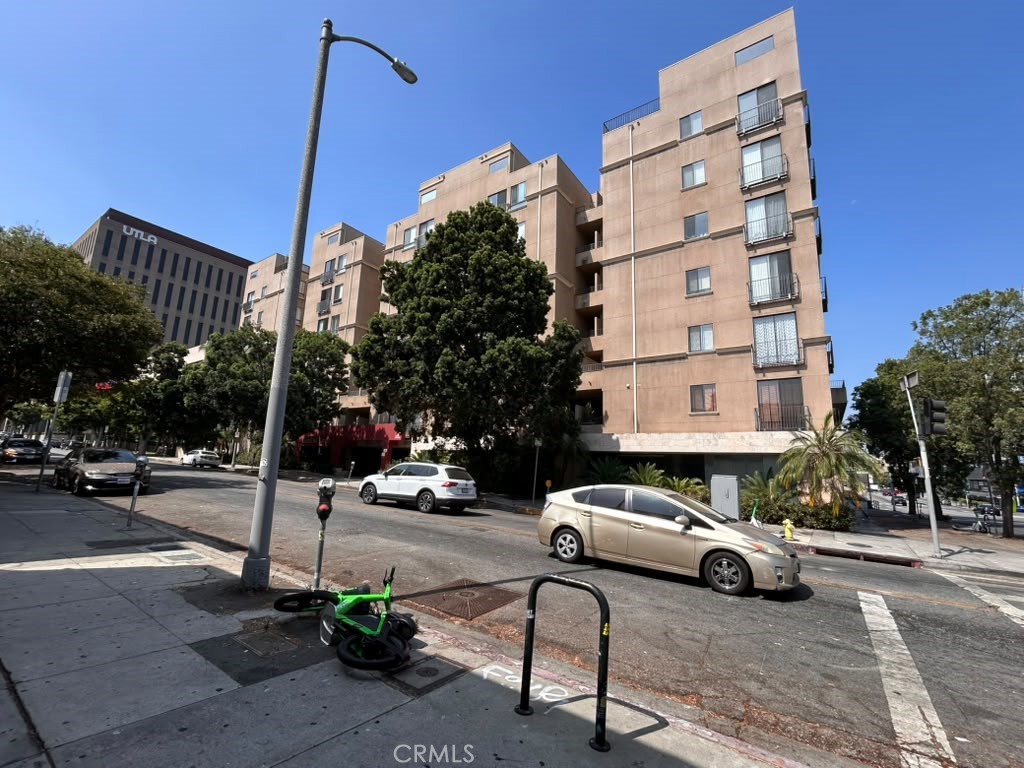 625 S Berendo 601, Los Angeles, CA 90005 — photo 1