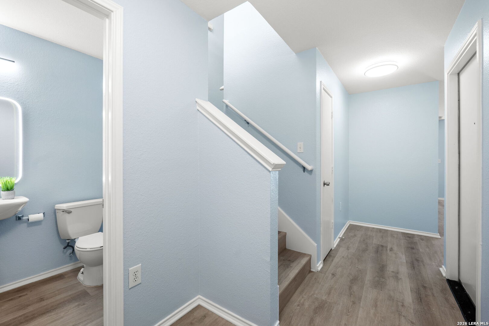 6815 Cougar Cove, ,  78242 — photo 1