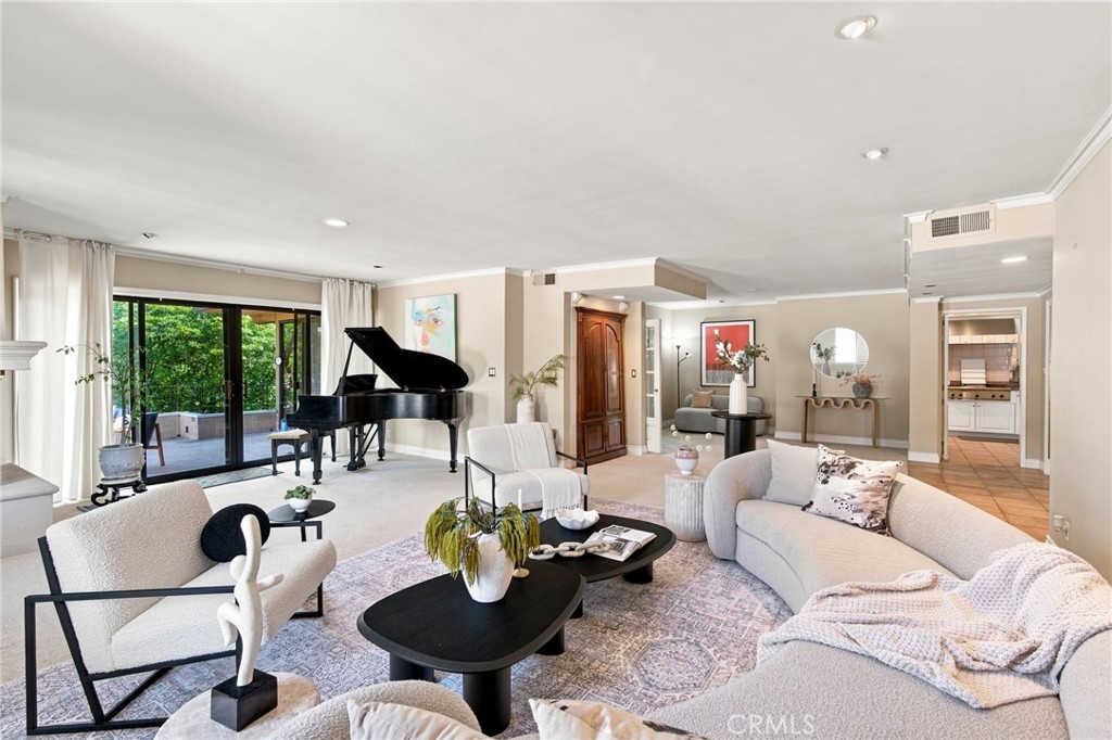 1255 S Orange Grove Boulevard 5, Pasadena, CA 91105 — photo 1