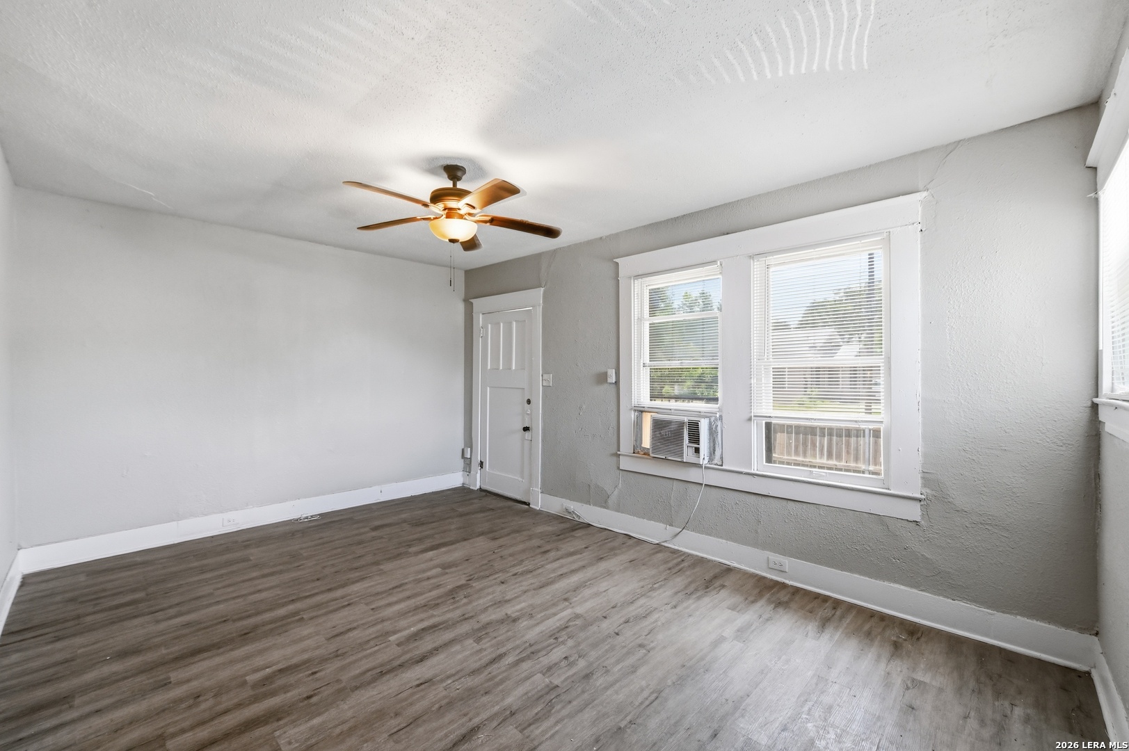 214 HUFF AVE, , 78214 — photo 1