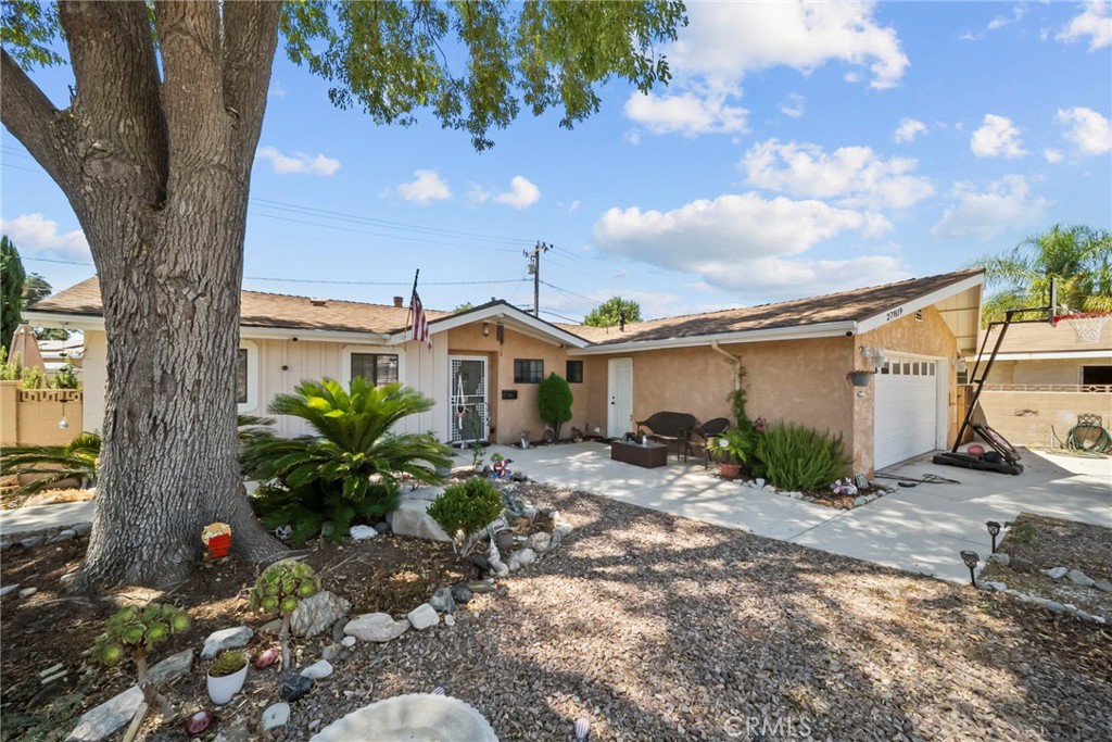 27819 Galeton, Canyon Country, CA 91387 — photo 1