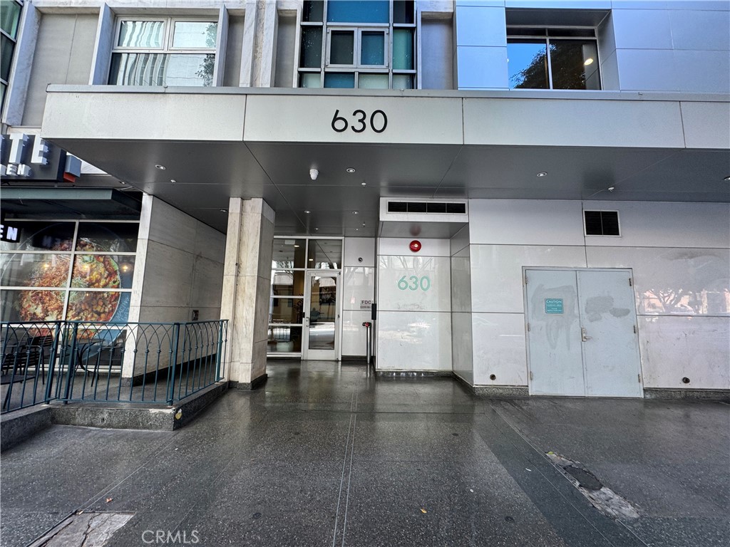 630 W 6th, Los Angeles, CA 90017 — photo 1