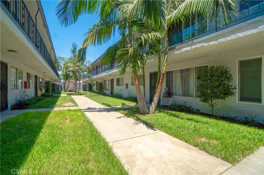 2890 E Artesia 60, Long Beach, CA 90805 — photo 1