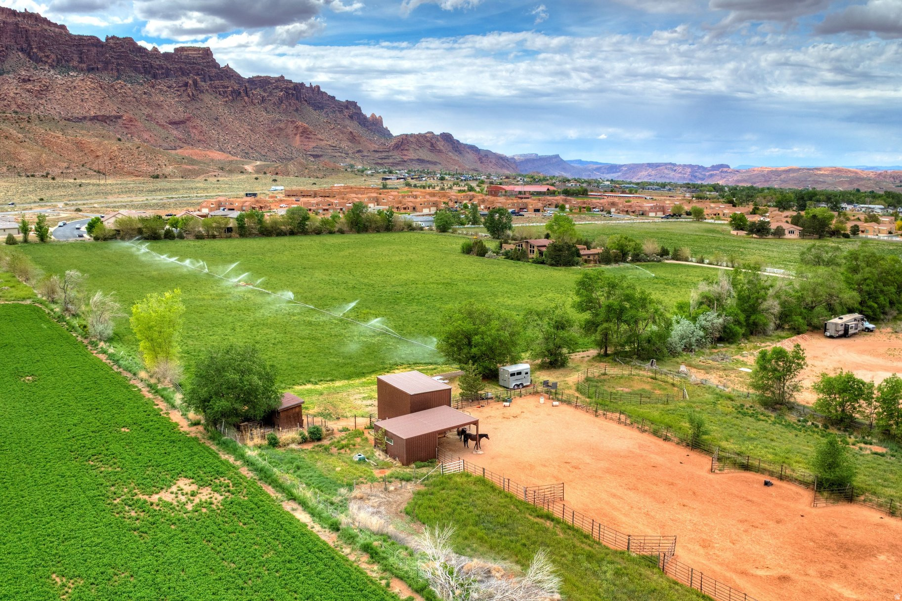 3886 S MAYNARD LN, Moab, UT 84532 — photo 1
