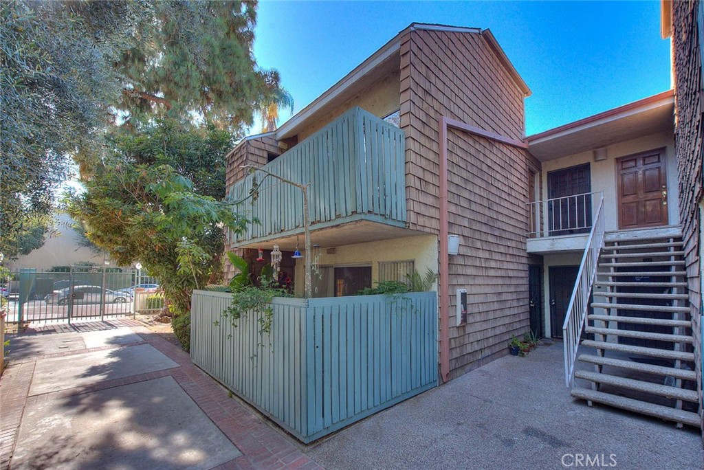 5700 Etiwanda 212, Tarzana, CA 91356 — photo 1