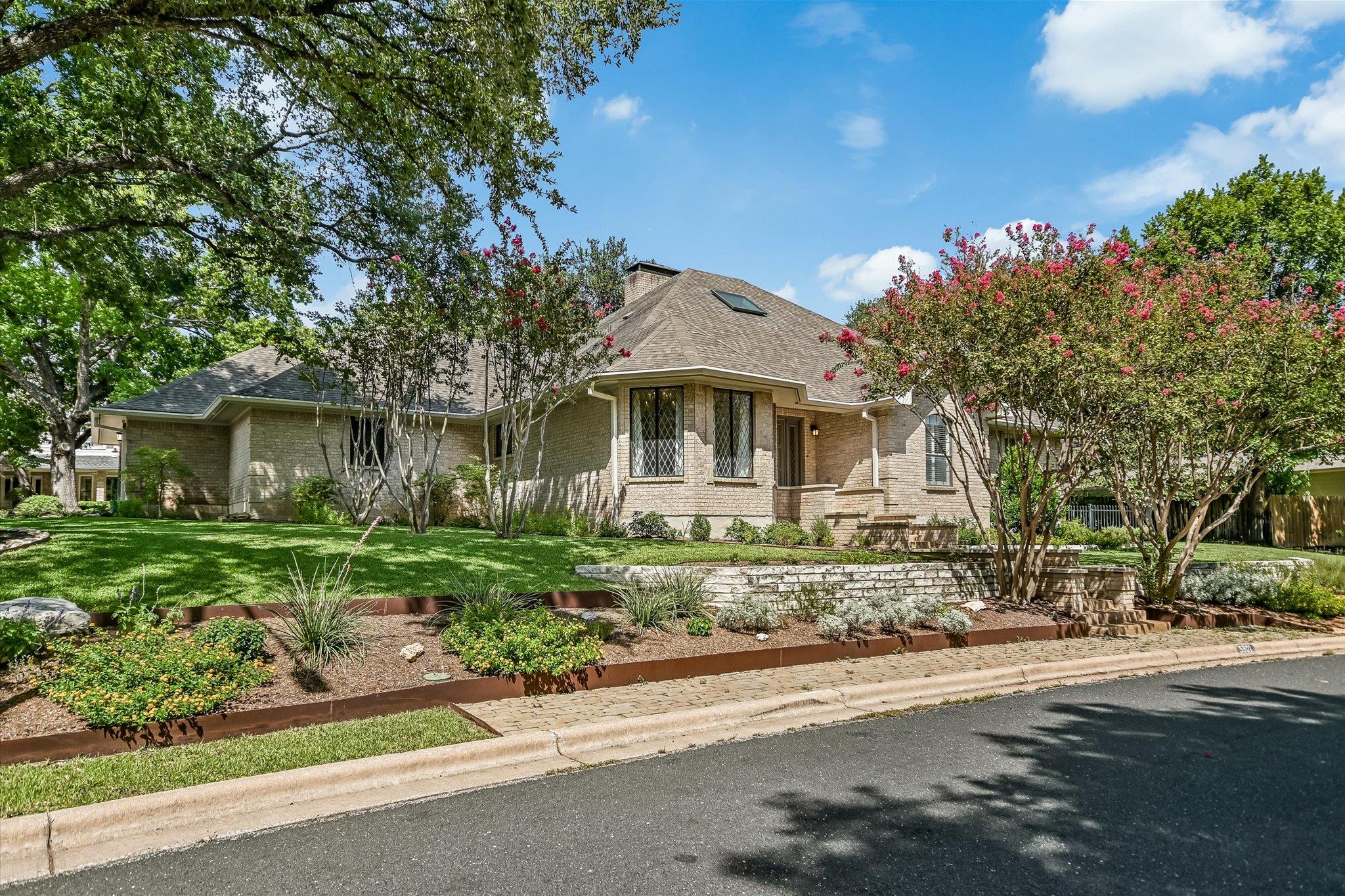 5801 Harrington, Austin, TX 78731 — photo 1