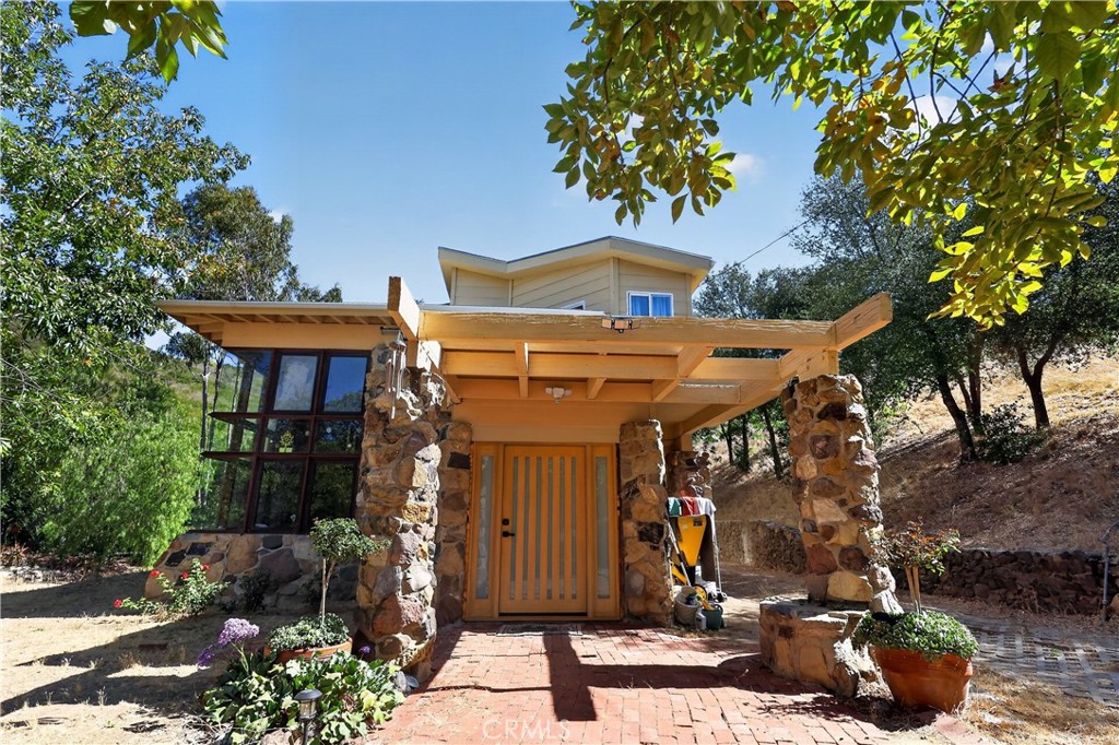 2914 S Foose Road, Malibu, CA 90265 — photo 1