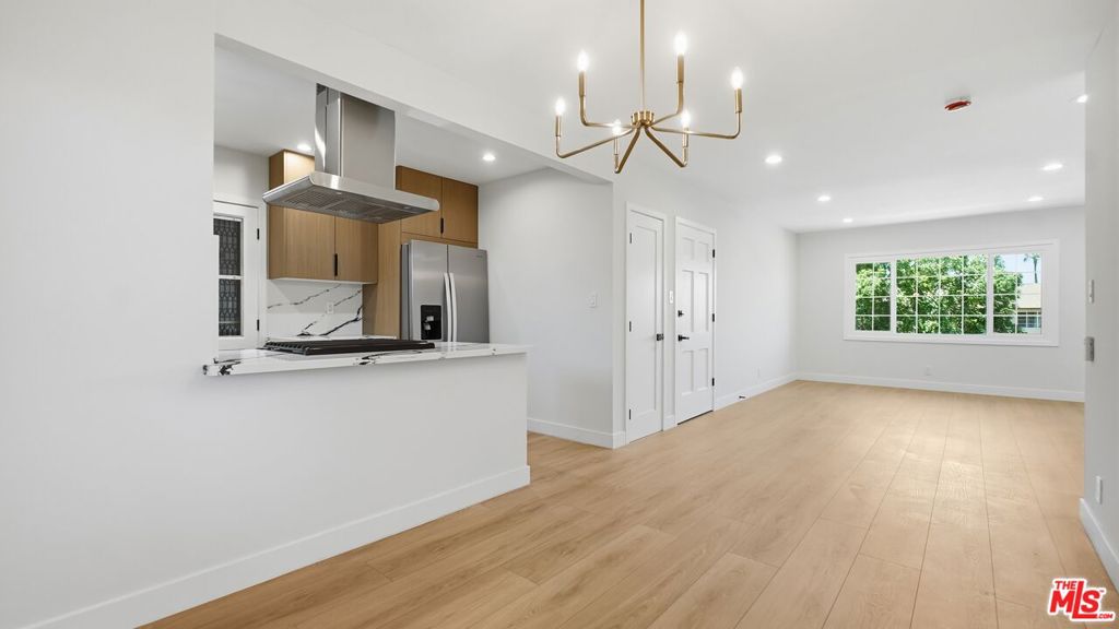 4030 Abourne Road C, Los Angeles, CA 90008 — photo 1