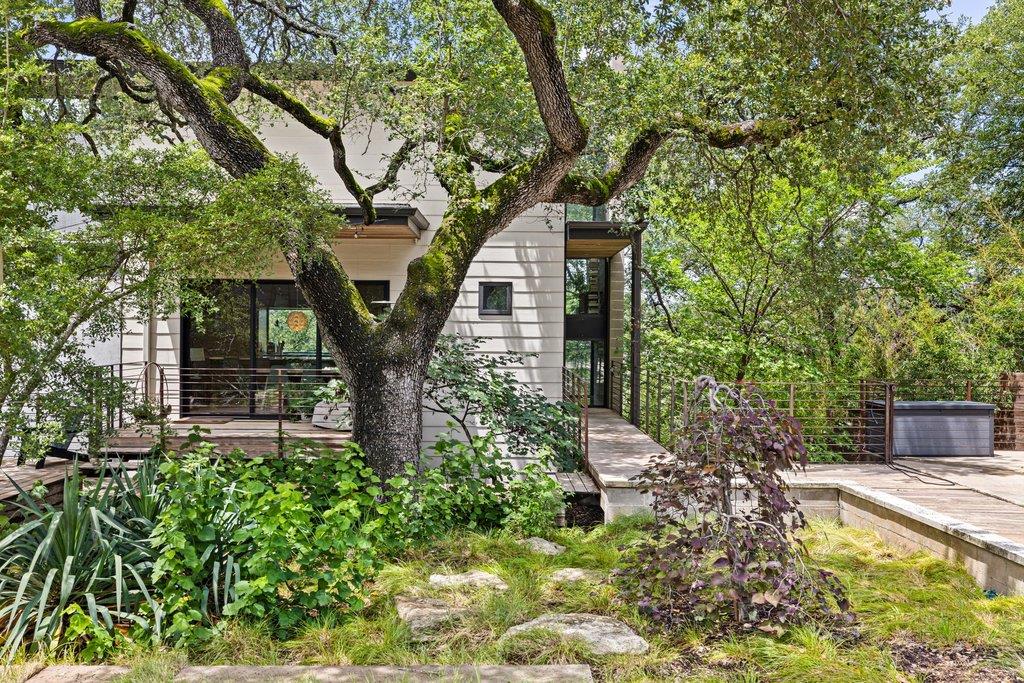 801 The High, Austin, TX 78746 — photo 1