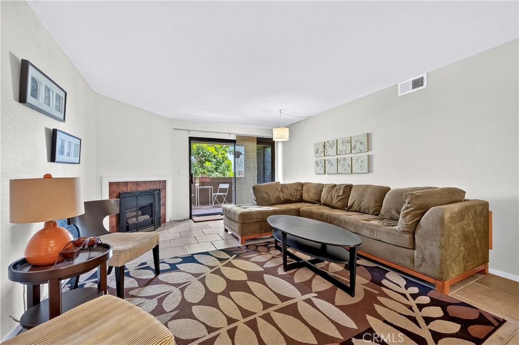 2501 Temple Ave Avenue 104, Signal Hill, CA 90755 — photo 1