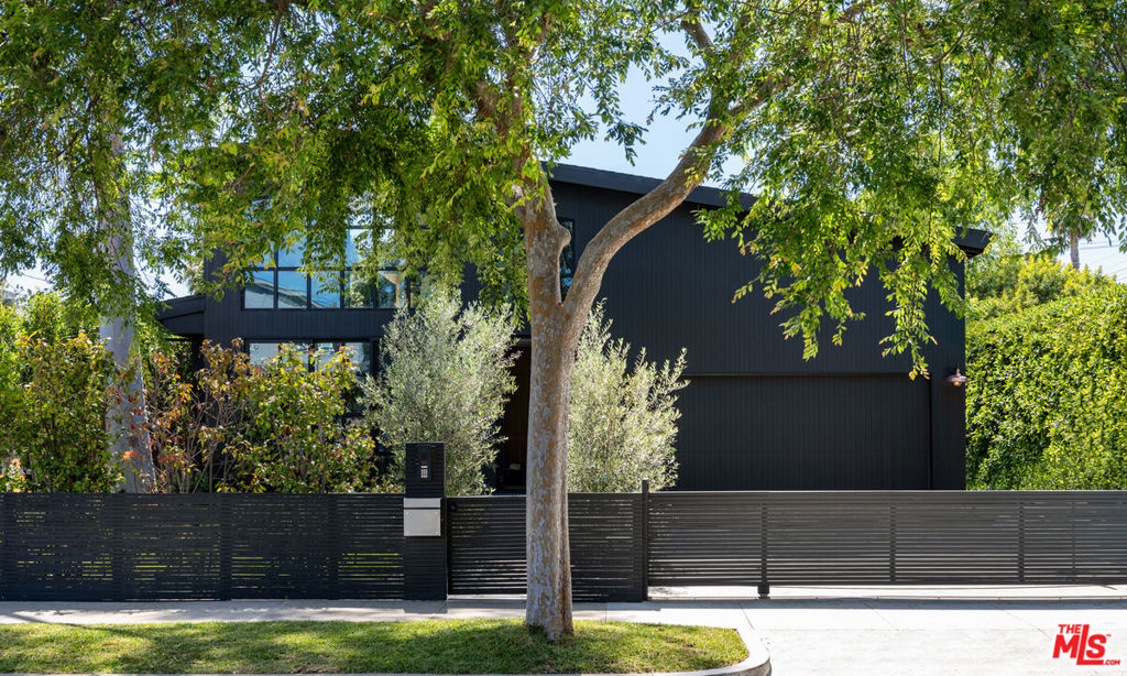 3611 Meier Street, Los Angeles, CA 90066 — photo 1