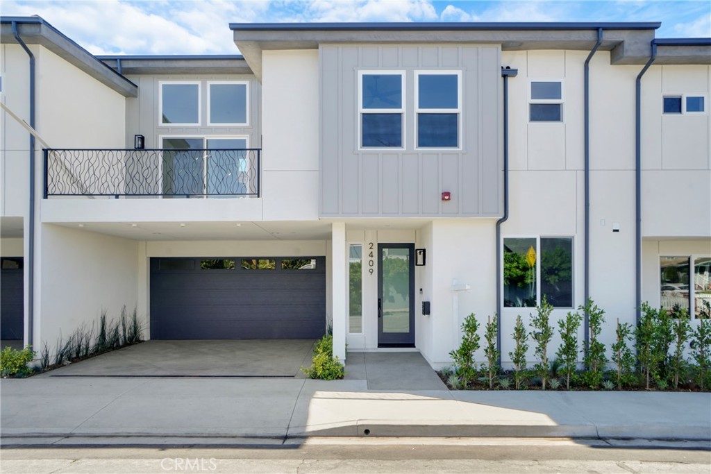 2409 Perkins Ln, Redondo Beach, CA 90278 — photo 1