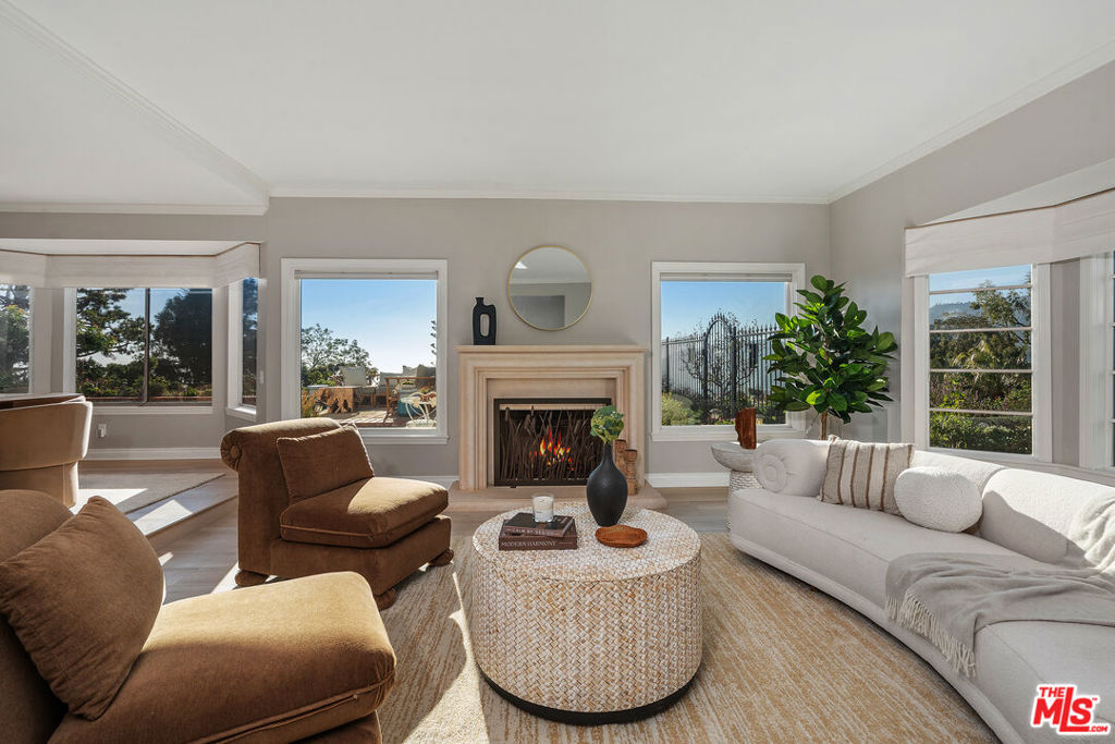 23255 W Paloma Blanca Drive, Malibu, CA 90265 — photo 1