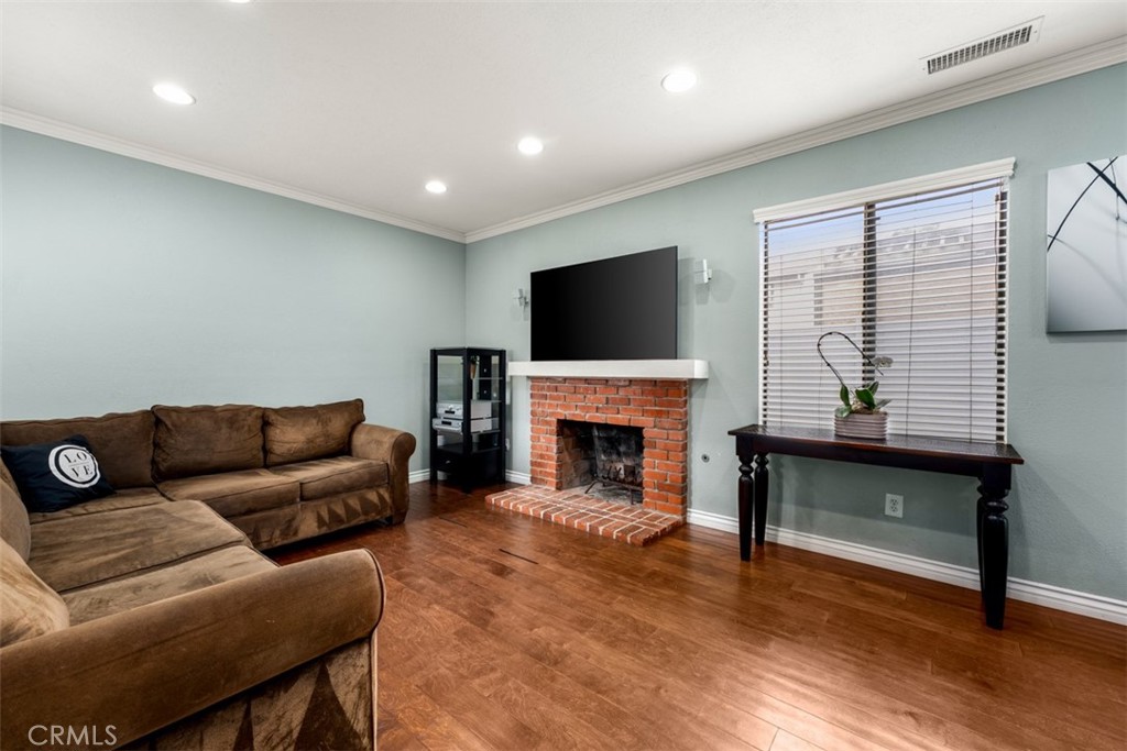 939 W 19th, Costa Mesa, CA 92627 — photo 1