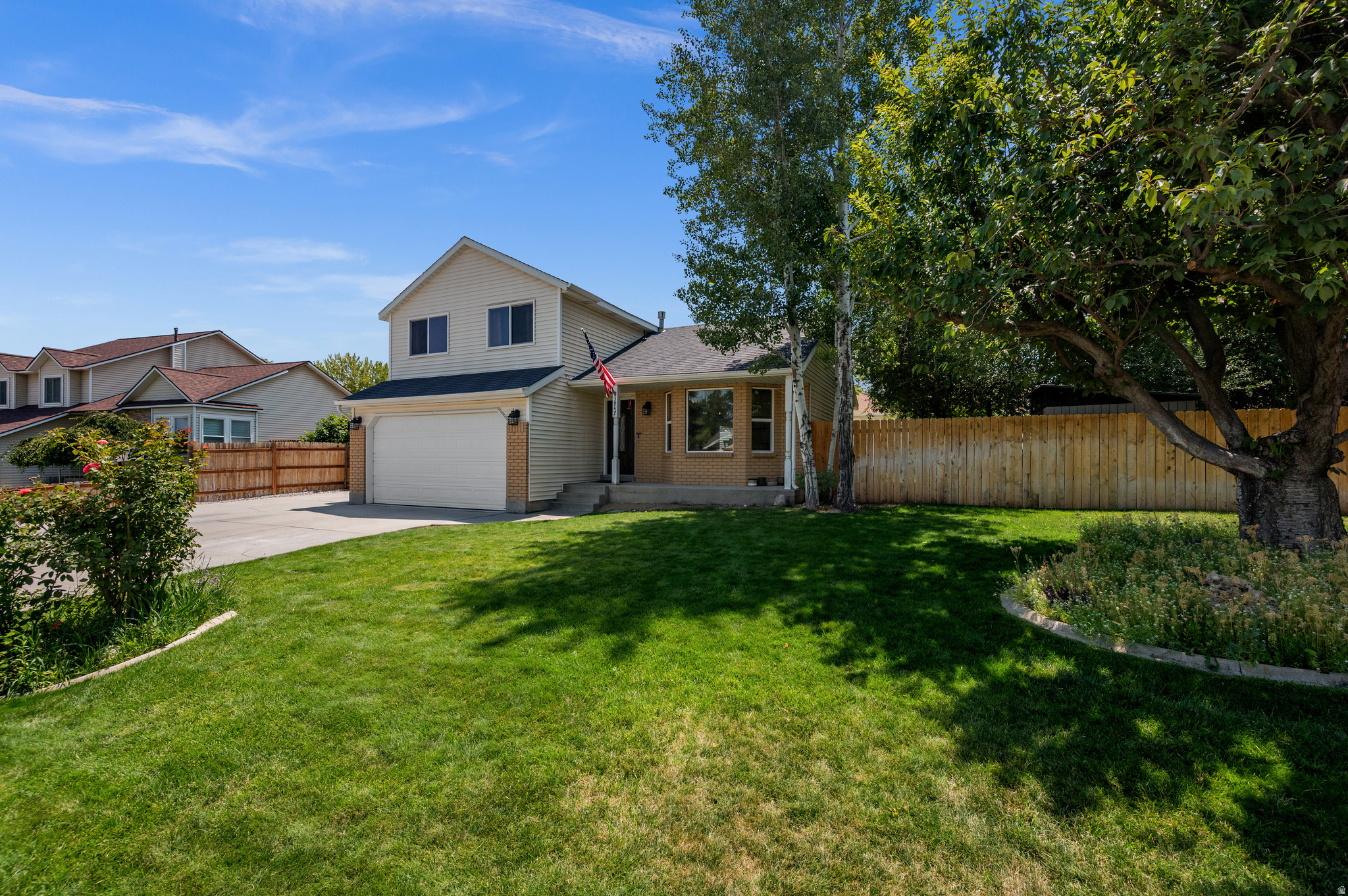 3947 W DONALBAIN ST, South Jordan, UT 84009 — photo 1