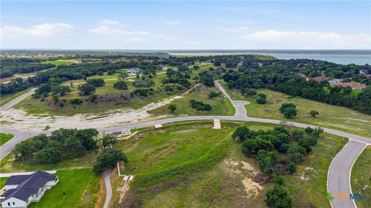 9710 Huron, Belton, TX 76513 — photo 1
