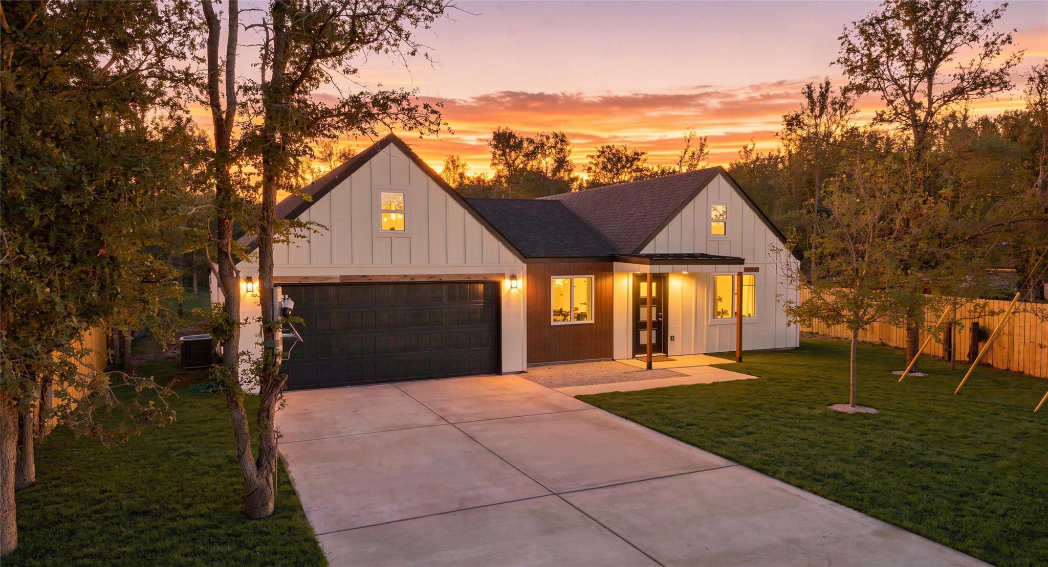 103  Waikakaaua Dr, Bastrop, TX 78602 — photo 1