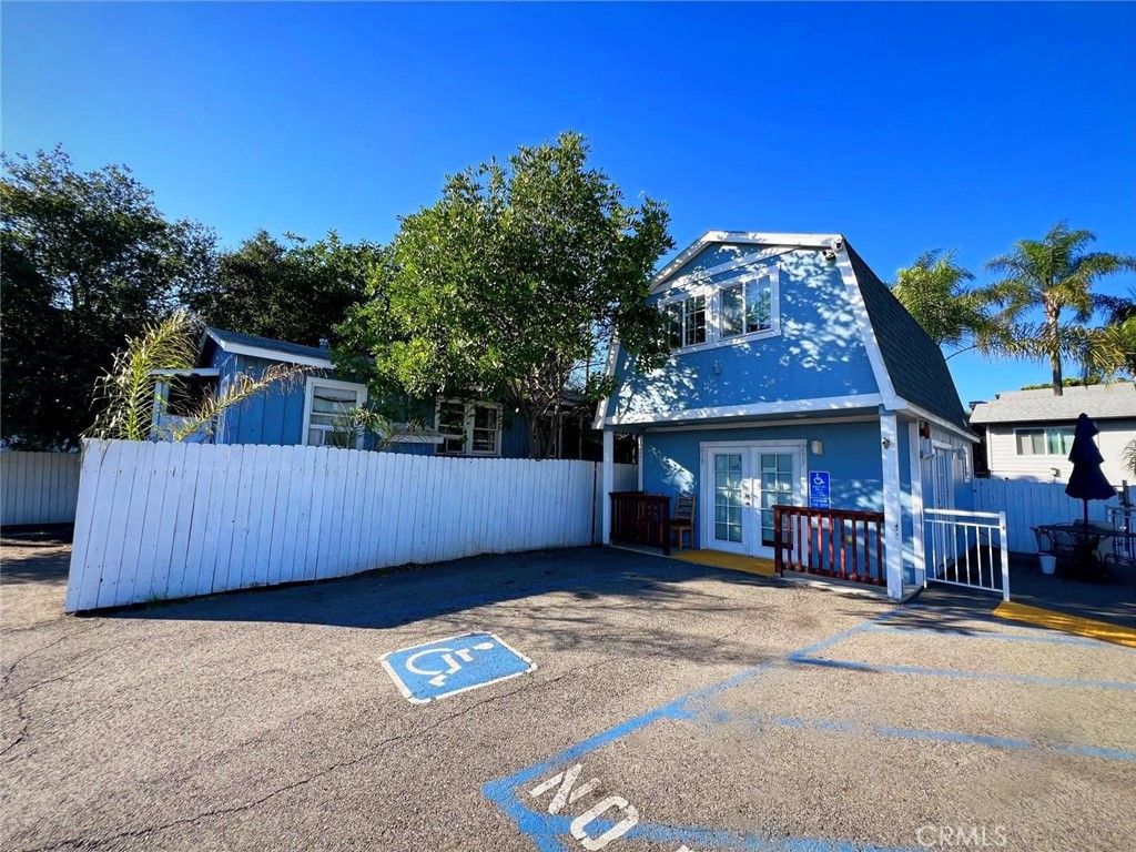 408 N Pico ave, Fallbrook, CA 92028 — photo 1