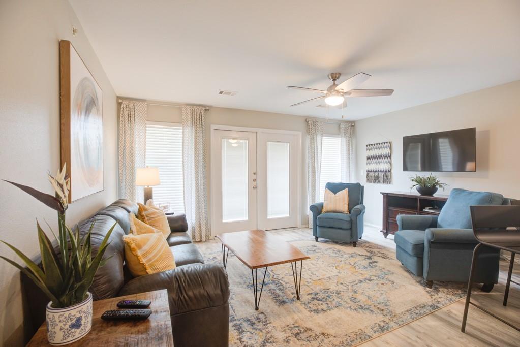 730 Mather St, New Braunfels, TX 78130 — photo 1