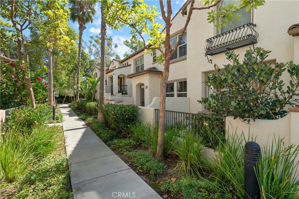 142 Hedge Bloom, Irvine, CA 92618 — photo 1