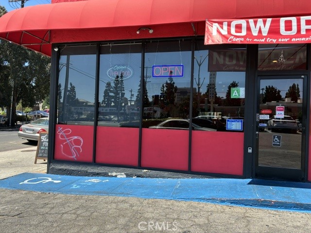14357 Victory Blvd B, Van Nuys, CA 91401 — photo 1