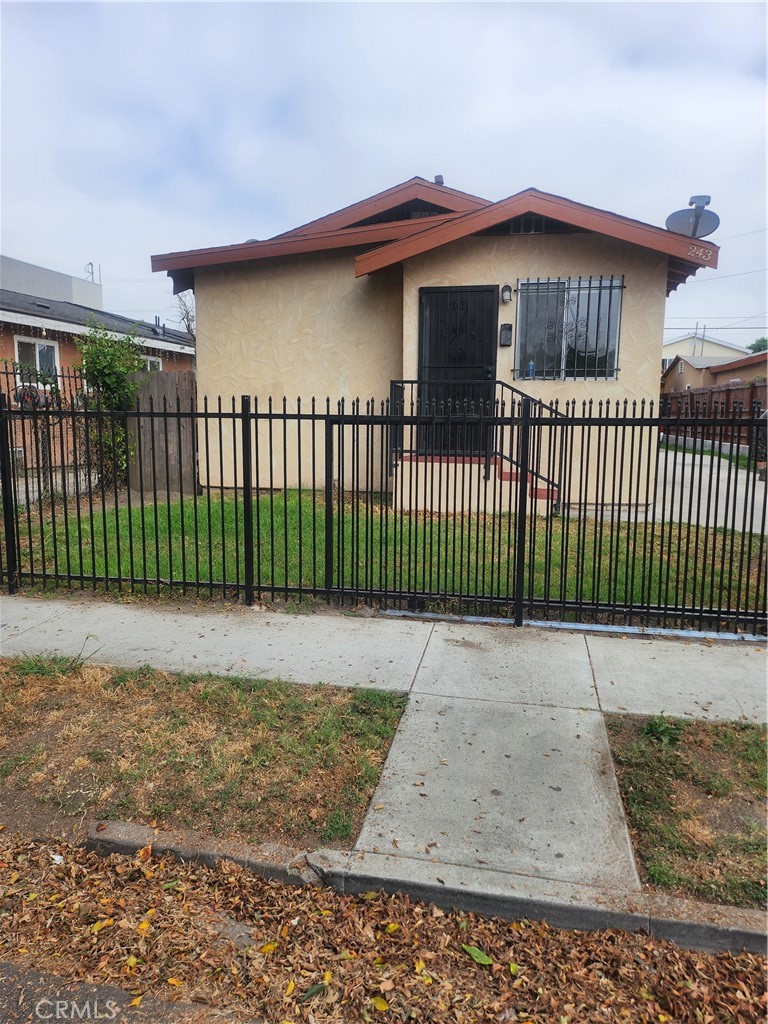 243 E 82nd, Los Angeles, CA 90003 — photo 1