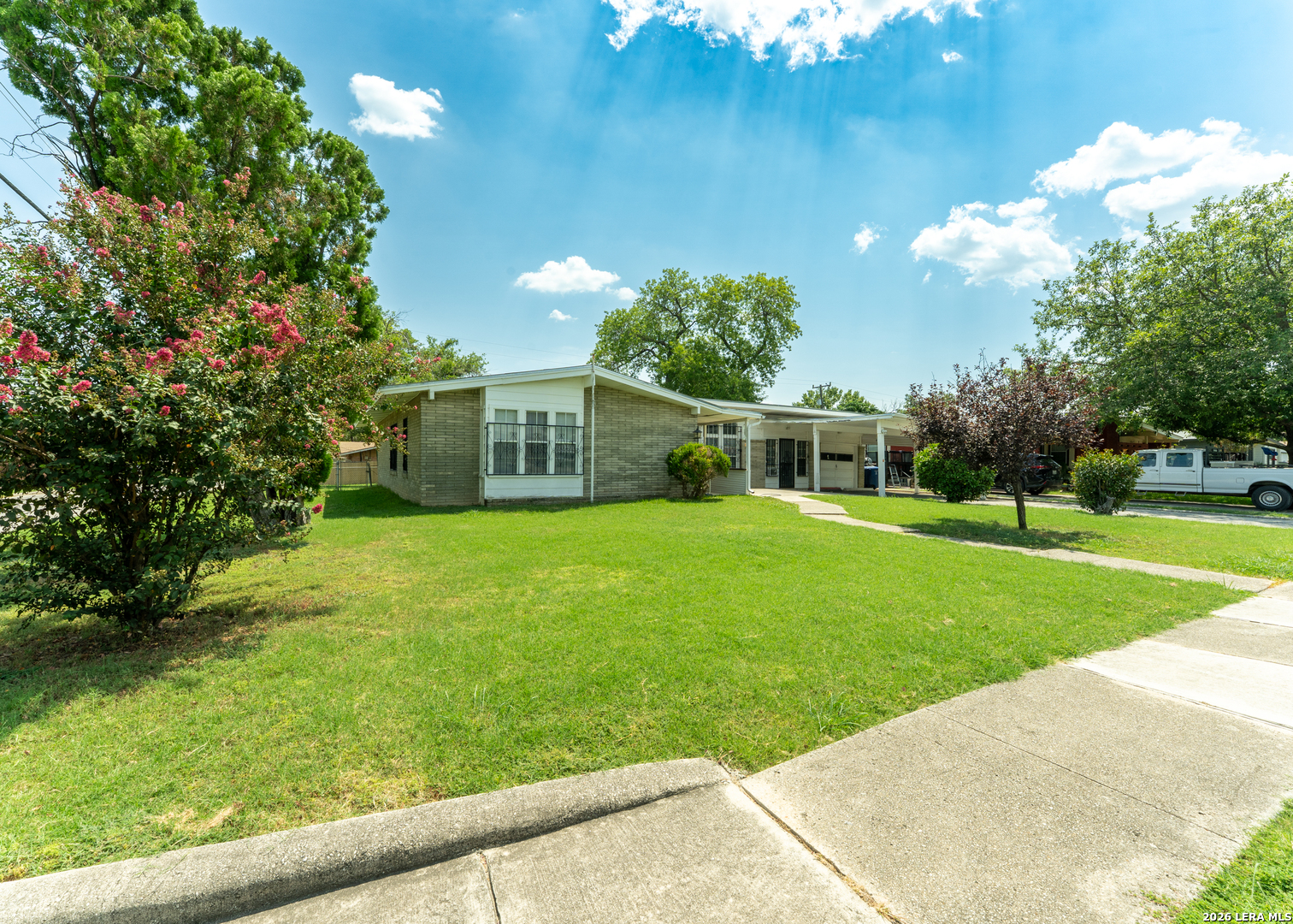 378 MILLWOOD LN, San Antonio, TX 78216 — photo 1