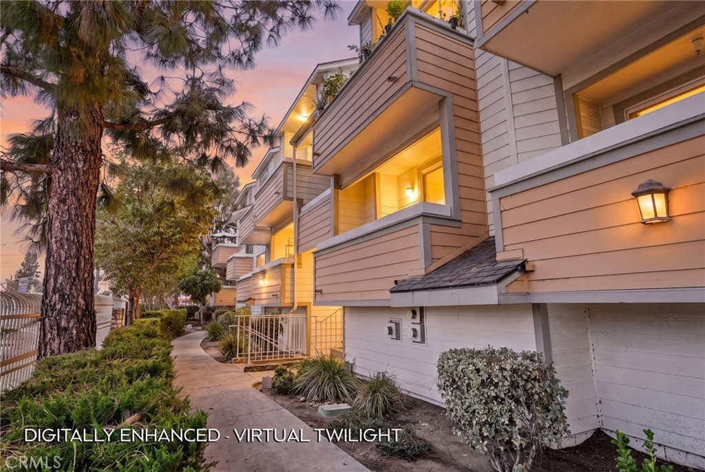 11150 Glenoaks Boulevard 309