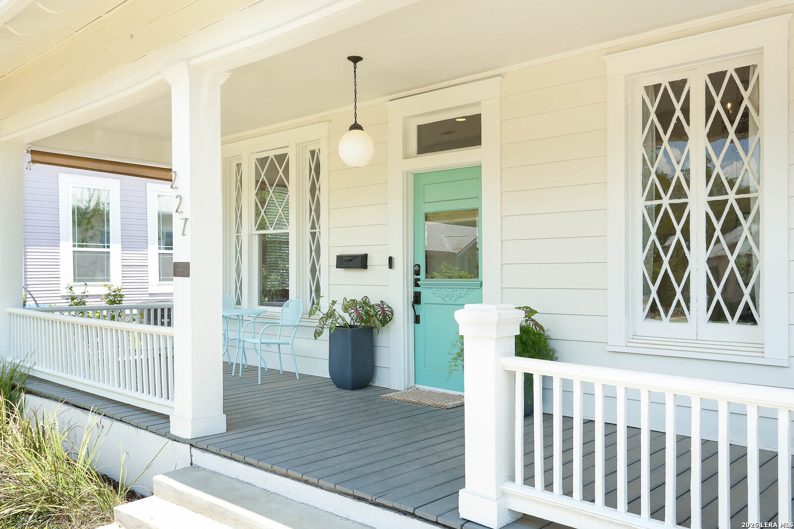 227 Florida St, San Antonio, TX 78210 — photo 1