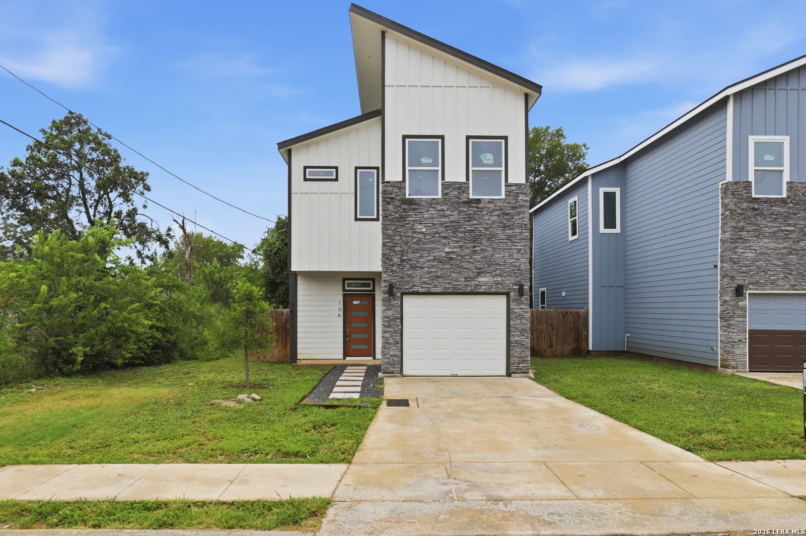1611 S Gevers St #104, San Antonio, TX 78210 — photo 1